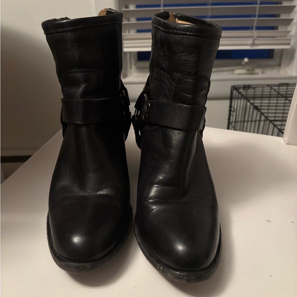 Frye Black Booties size 8 - Picture 8 of 10